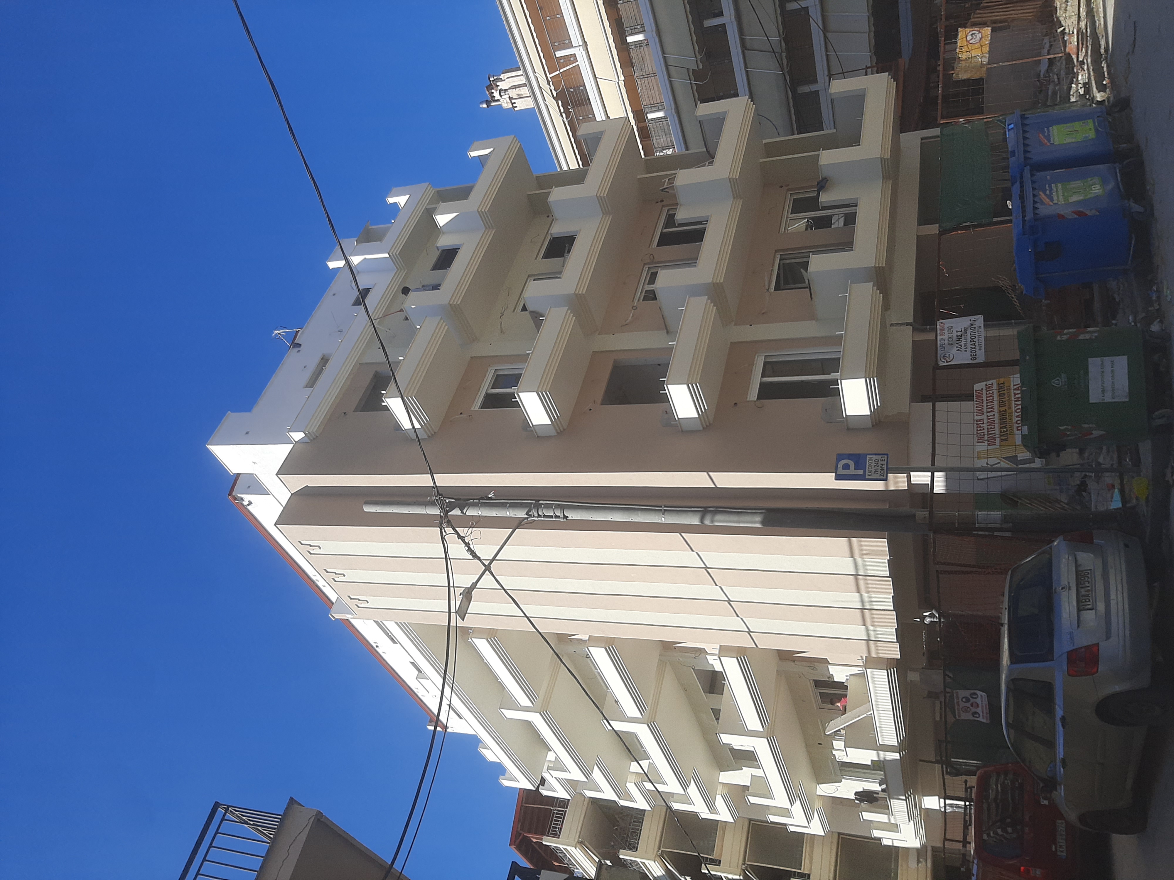 Θερμοπρόσοψη πολυκατοικίας στη Λάρισα
